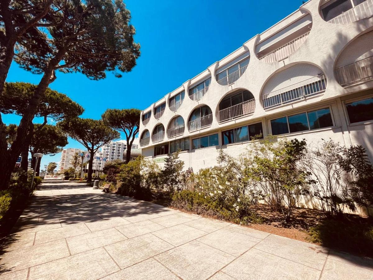 Le Grand Bleu, La Grande Motte, Plage Bagian luar foto